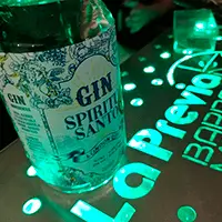 Servicio estándar con bebidas nacionales